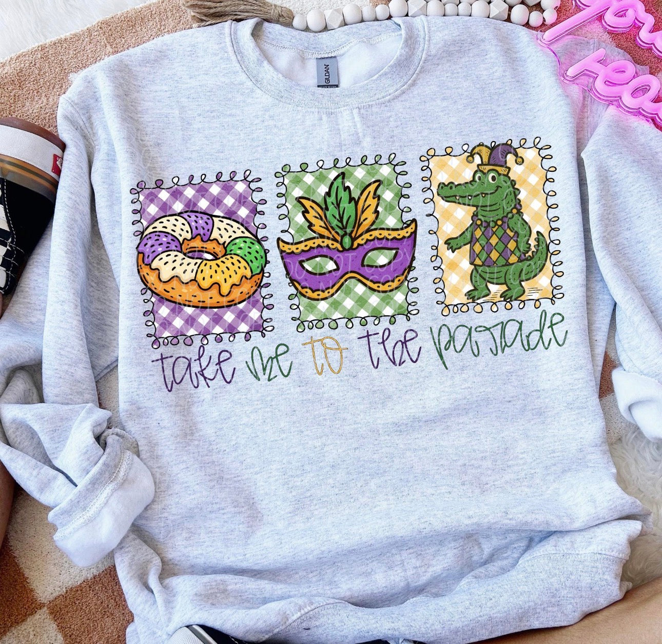 Take me to the parade SWEATSHIRT