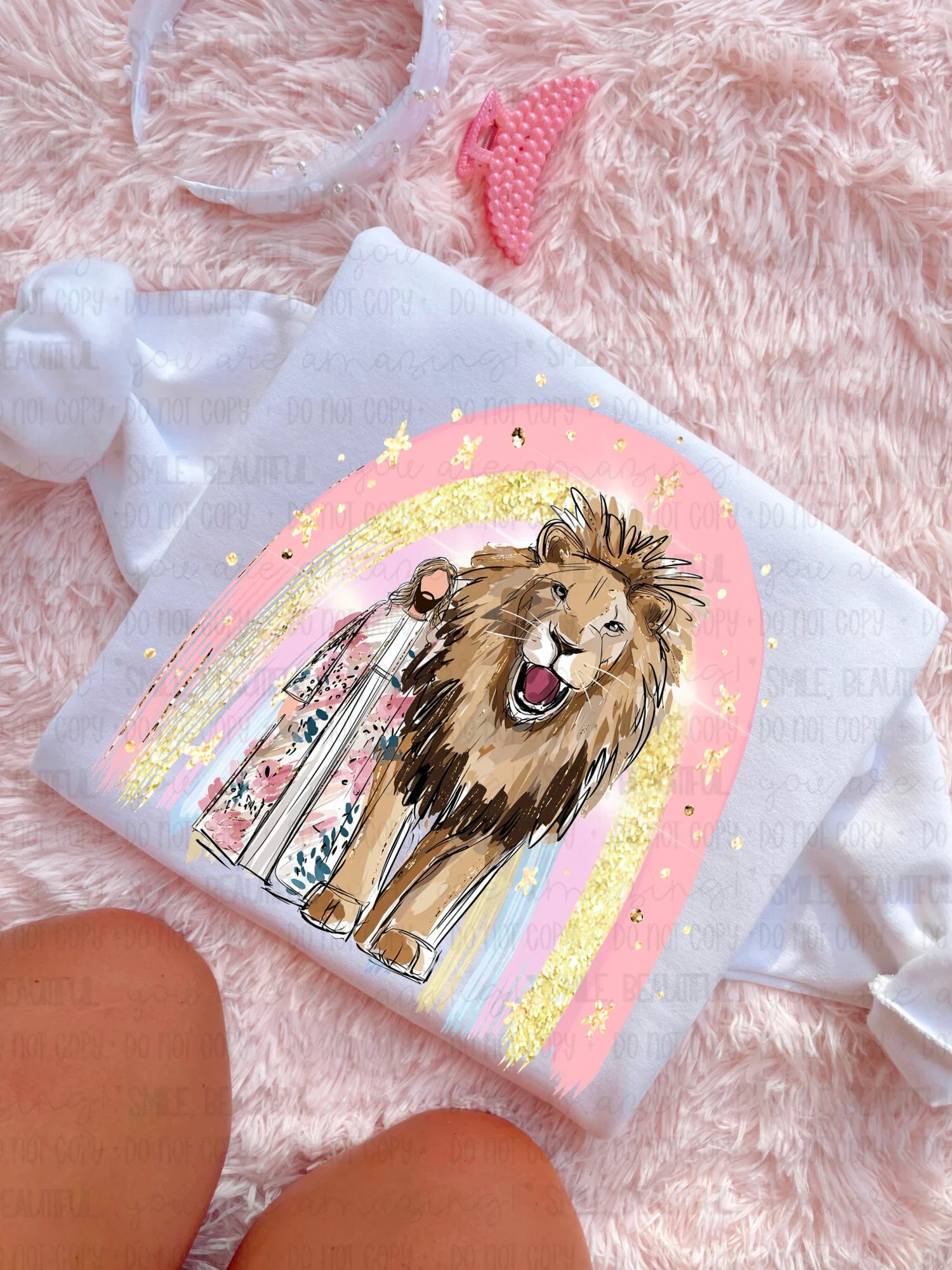 Lion w/ faith rain T-SHIRT