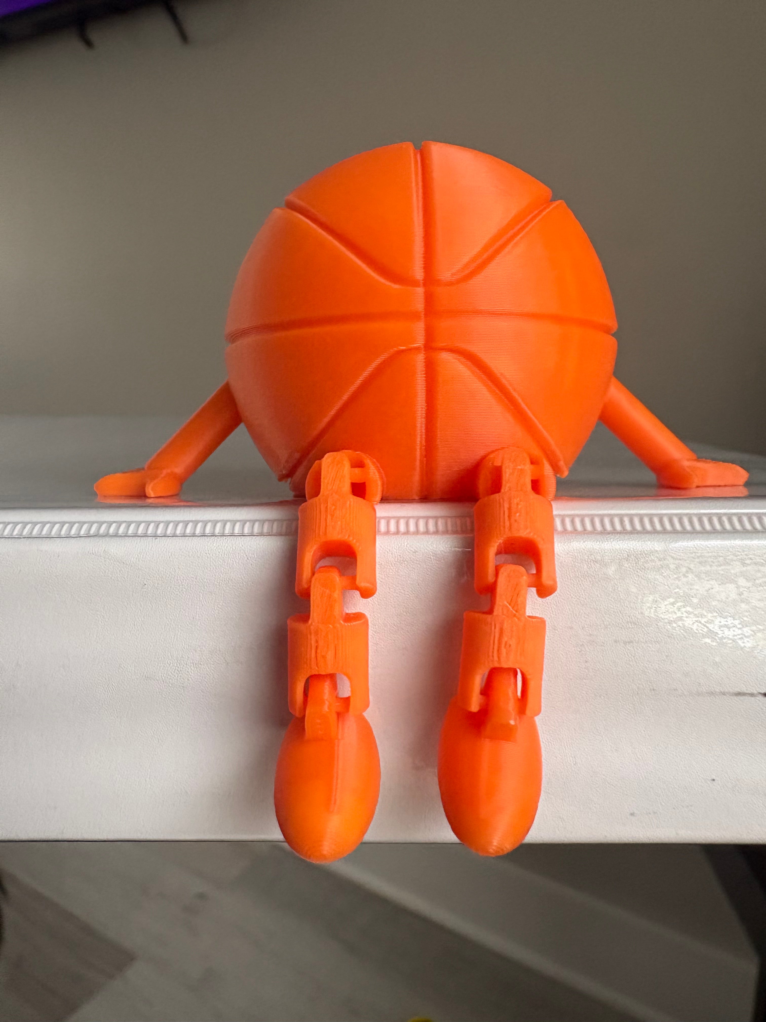 Basketball desk pet- orange