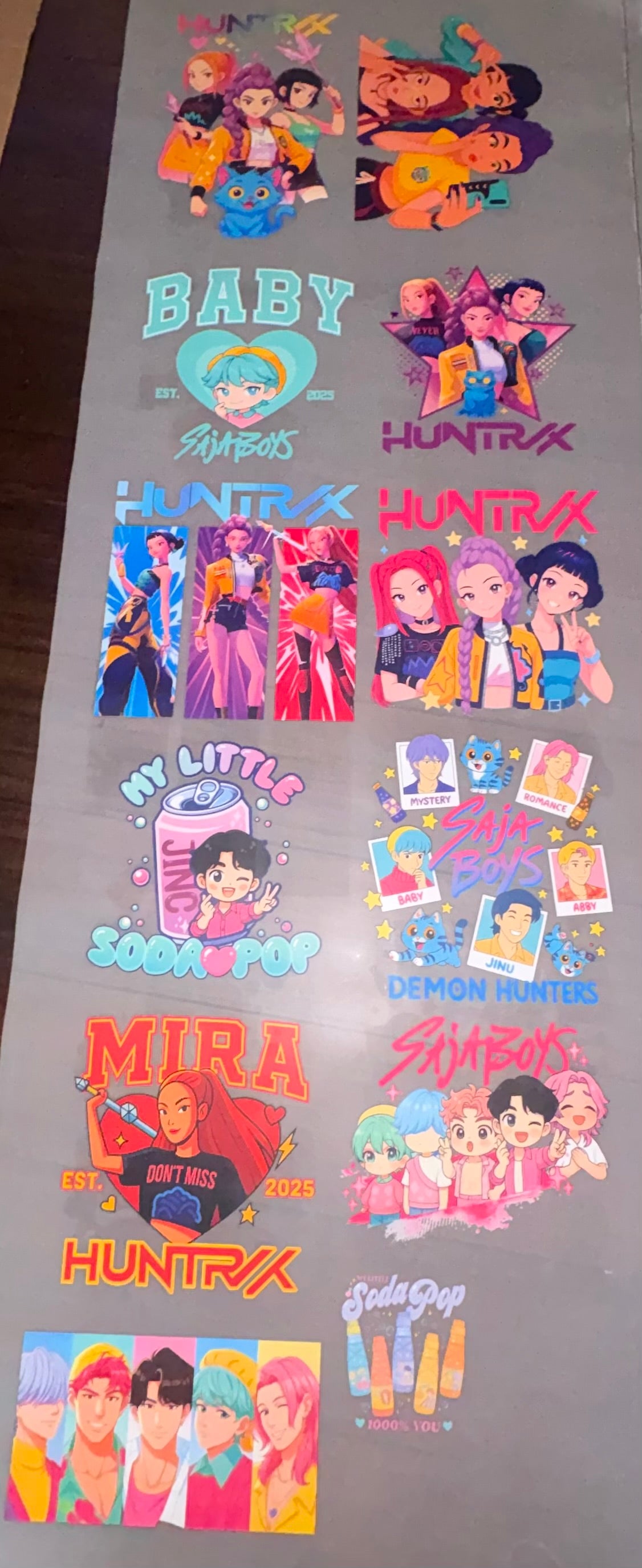 K-pop transfer roll. DTF. 11 designs. 1 pocket.