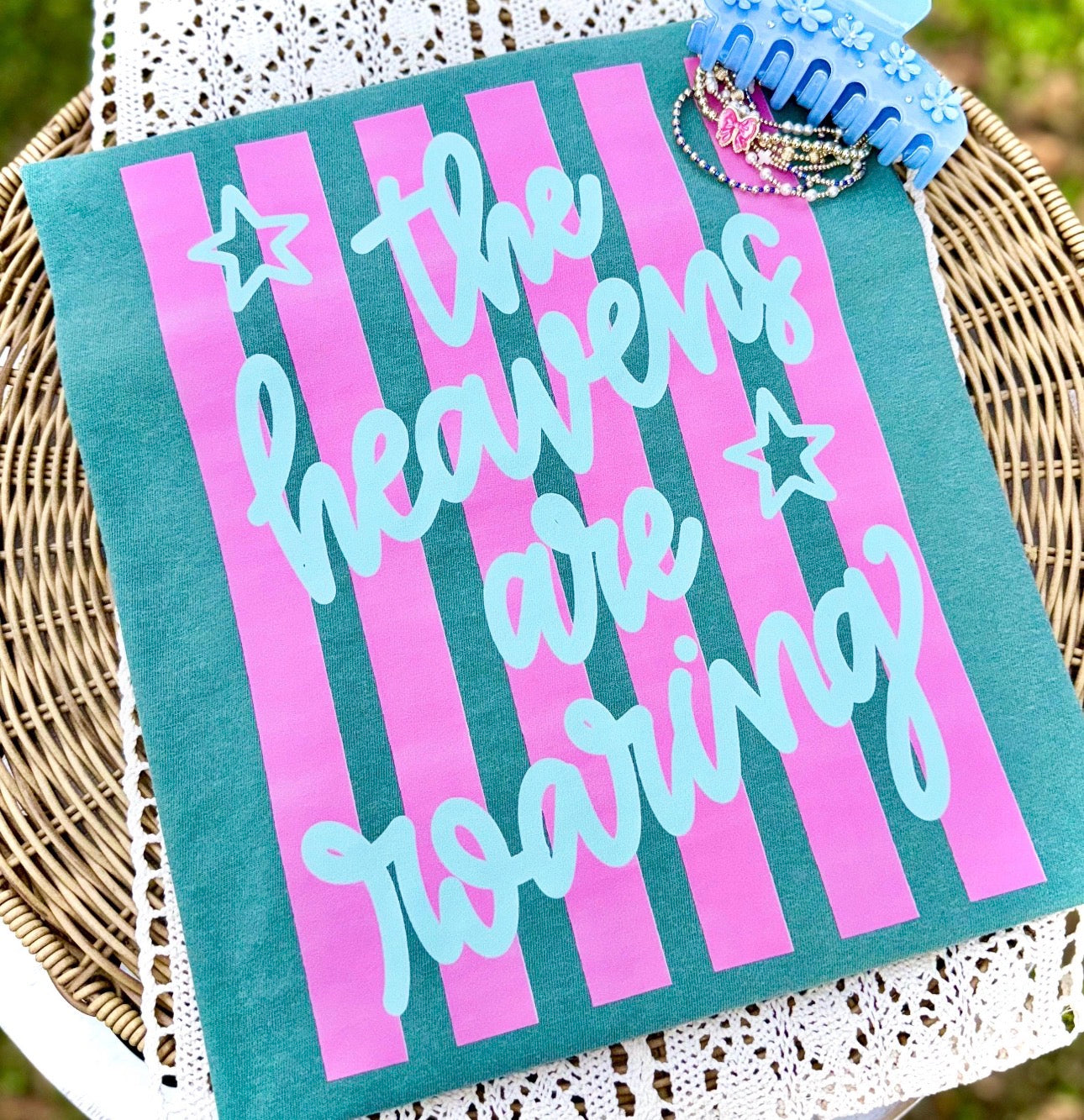 The heavens are roaring - comfort colors